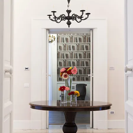 Foro Carolino S&b Bed & Breakfast Napoli