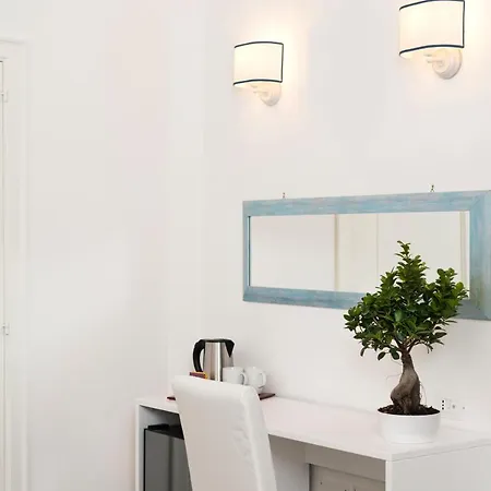 לינה וארוחת בוקר Foro Carolino S&b