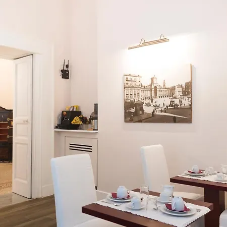 فندق مبيت وإفطار Foro Carolino S&b 4*