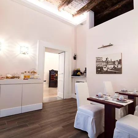 فندق مبيت وإفطار Foro Carolino S&b 4*