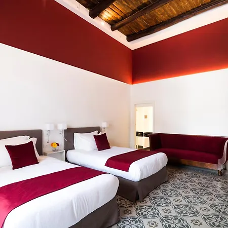 فندق مبيت وإفطار Foro Carolino S&b نابولي